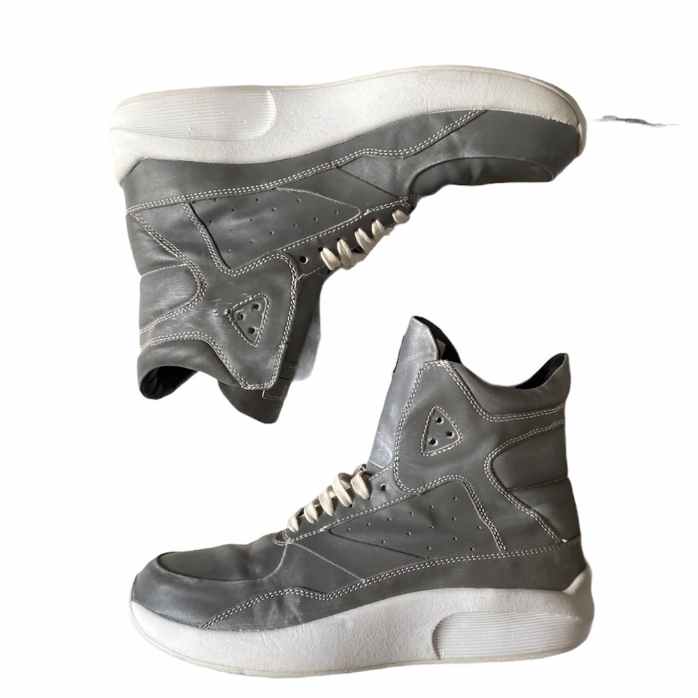 ARTICLE Mens shoes glow in the dark Size 10